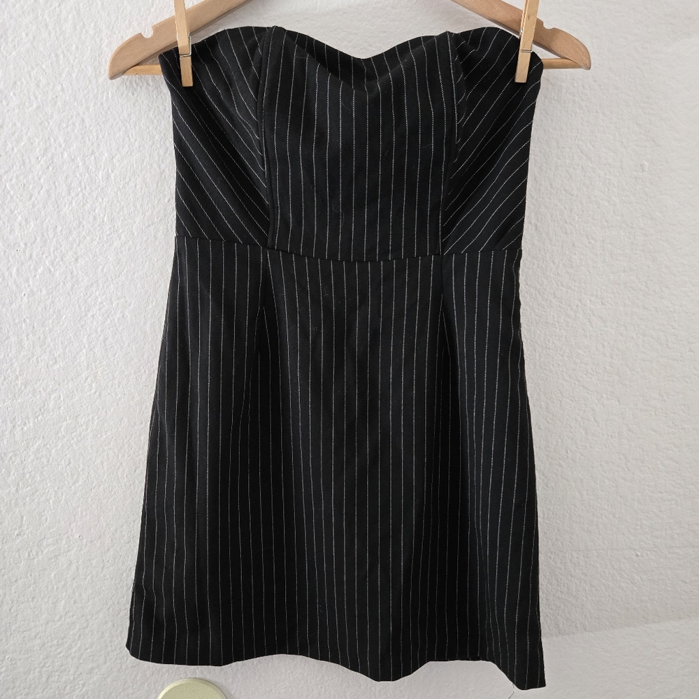 Forever 21 Black Strapless Pinstripe Dress